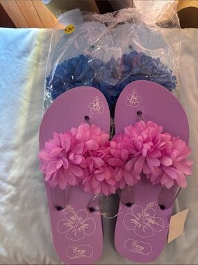 Easy USA women’s Pink and Blue Floral Flip Flops 2 pair size L